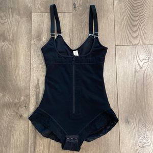 SHAPERX black tummy control bodysuit waist cincher shape-wear size extra small